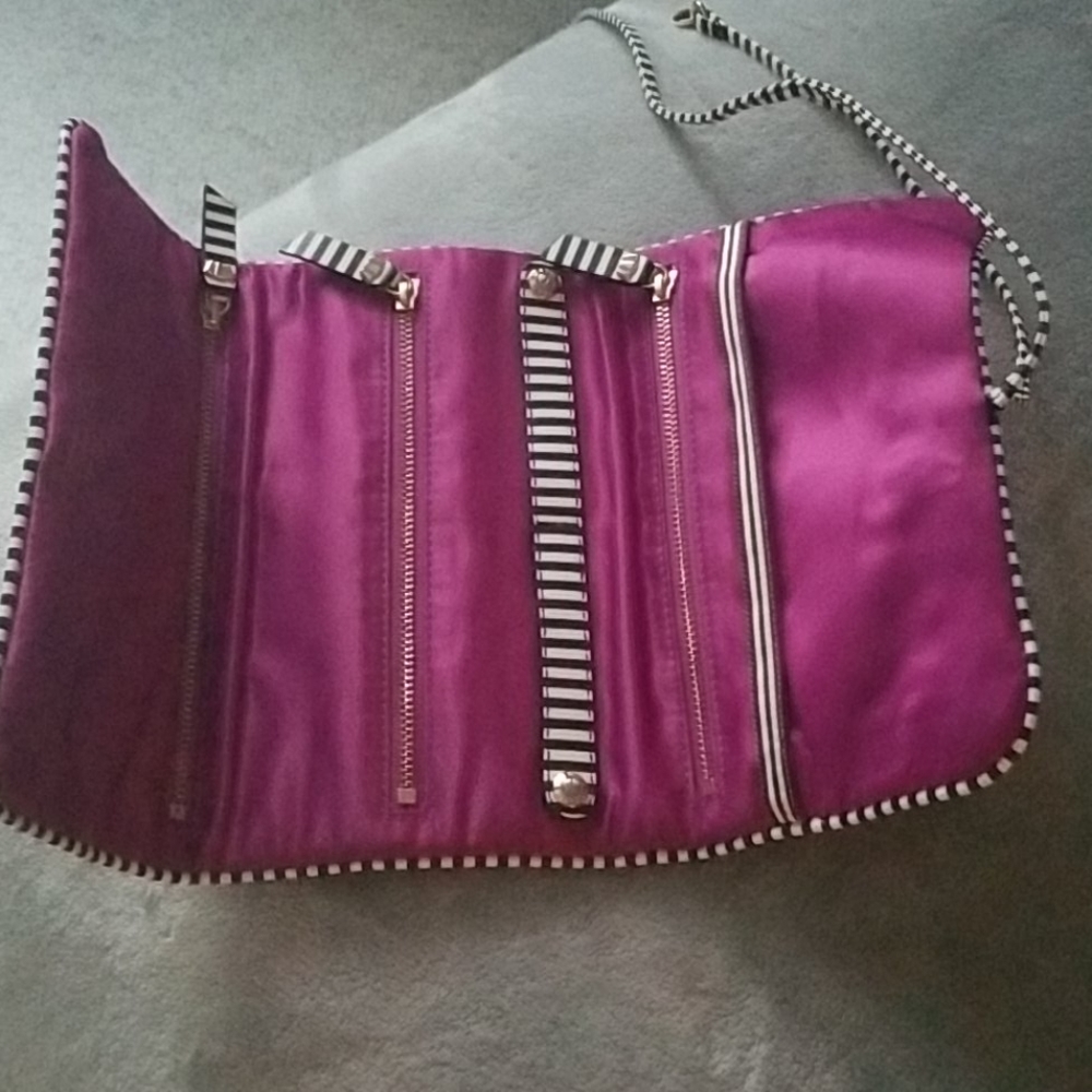 Great condition, jewelry case ,one deep and 3 smal